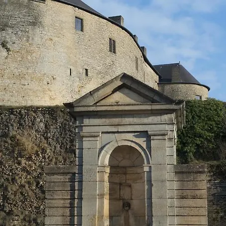 Le Saint Michel 2* Sedan