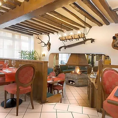 Le Saint Michel Hotel 2*