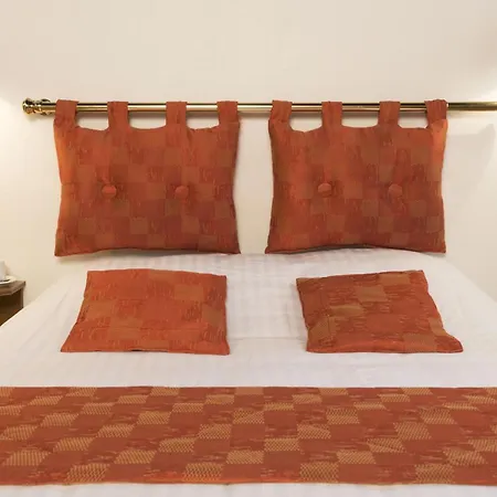 Le Saint Michel Hotel Sedan