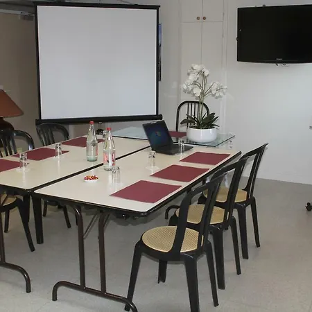 Le Saint Michel Hotel Sedan